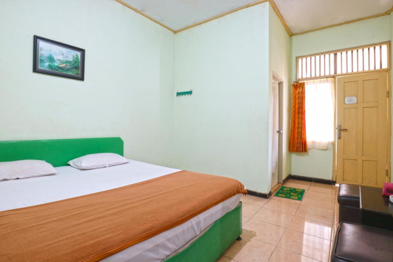 Hotel Camelia Маланг Екстериор снимка